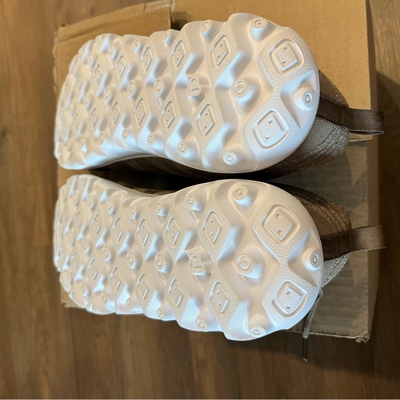 Propet Men's Sneakers in Brown and White - Picture 7 of 8